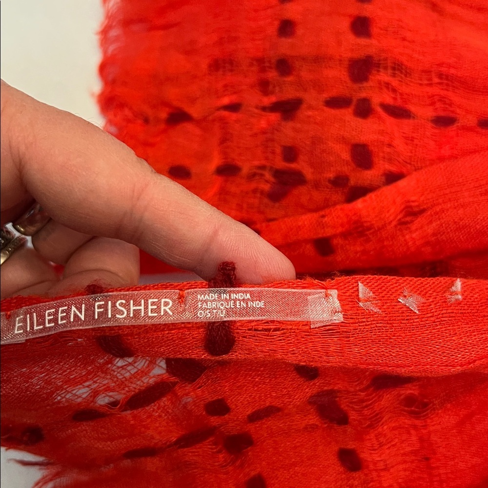 EILEEN FISHER RED CASUAL SHEER LARGE LINEN/CASHMERE/MERINO WOOL SCARF - Picture 4 of 6